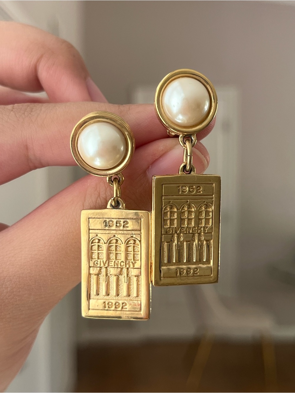 Authentic Vintage Givenchy 1992 Round Pearl Gold Logo Tag Dangle Clip Earrings